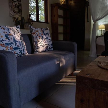 Leopard'S Lair Bush Lodge Hoedspruit Zimmer foto